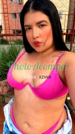 stella-51-995637873-a-ninfetinha-que-busca-te-satisfazer-e-encher-de-teso-big-0