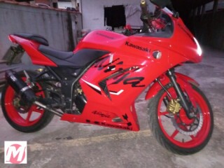 Moto Kawasaki Ninja 250R Ninja 250R por R1200 em EMBU SP