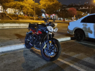 Moto Triumph Street Triple 675 Street Triple 675R ABS por R3600000 em SO PAULO SP