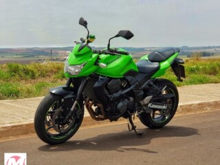 Moto Kawasaki Z 750 Z 750 por R3300000 em DOIS CRREGOS SP