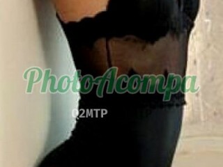 Beatriz escort mestica com local vem me conhecer 