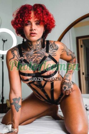 camille-linda-carioca-ruiva-e-tatuada-tudo-o-que-voc-precisava-big-1