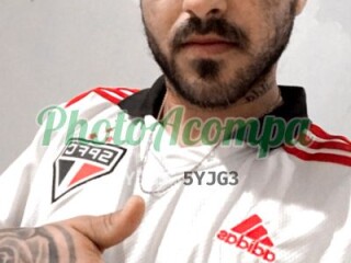 Felipe moreno baixo e tatuado gosto de conhecer pessoas 